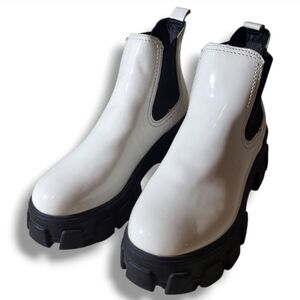 Circus by Sam Edelman White Ankle Boots